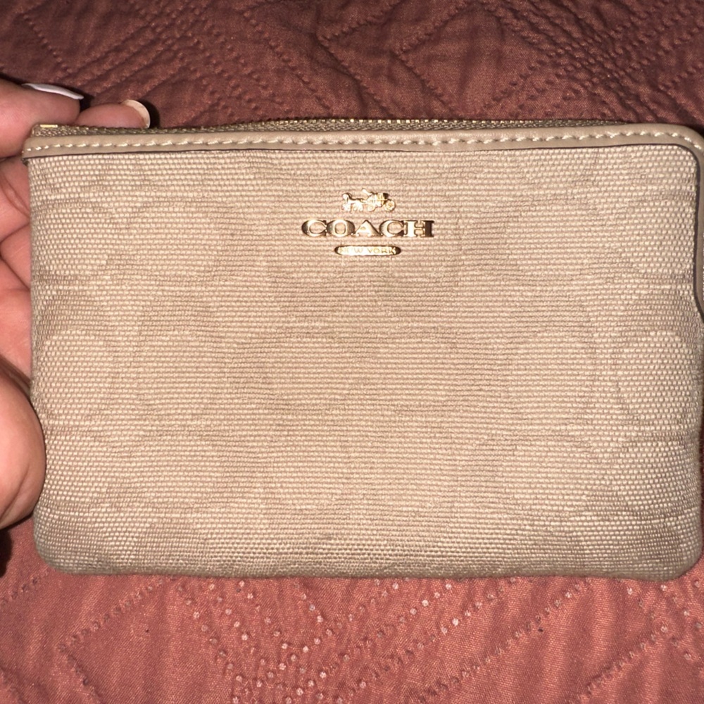 COACH WRIST BAG